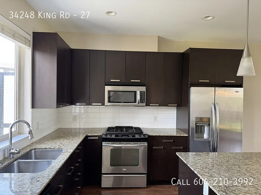 Building Photo - 34248 King Rd #27