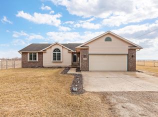 2455 W Cadmus Rd, Adrian, MI 49221