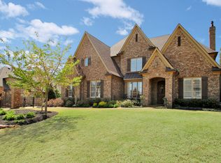 10411 S Duncan Woods Dr, Collierville, TN 38017