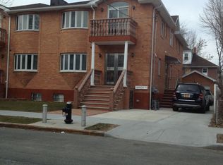 20943 45th Dr, Flushing, NY 11361