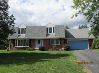 707 Briarwood Cir, Perrysburg, OH 43551