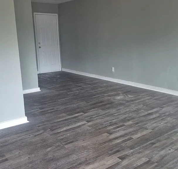 415 W Thomas Ct — Photo 3