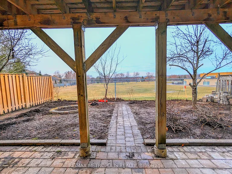102 Hibbard Dr #BASEMENT — Photo 6