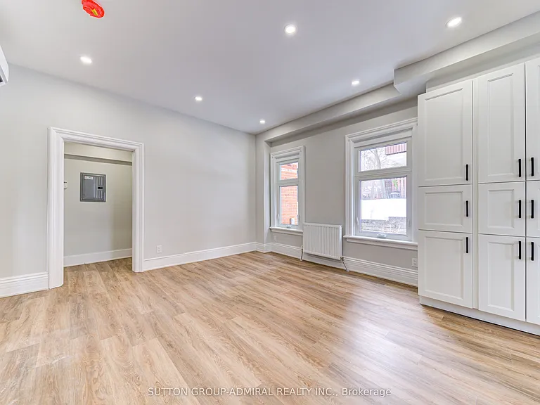 167 Collier St #3 — Photo 6
