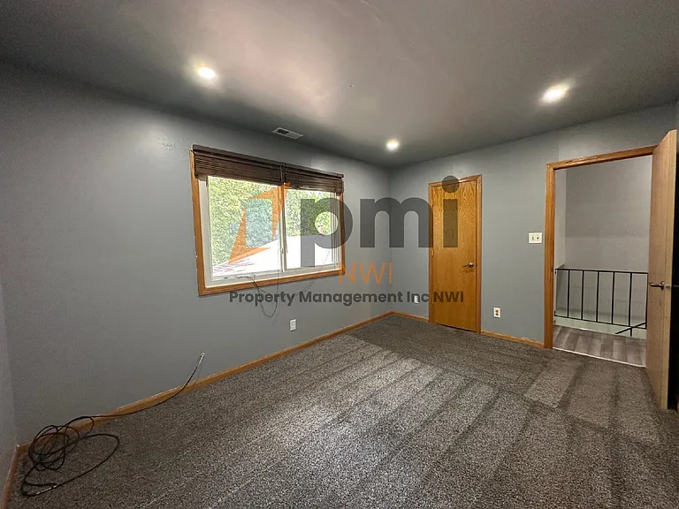6974 Fillmore Dr — Photo 10