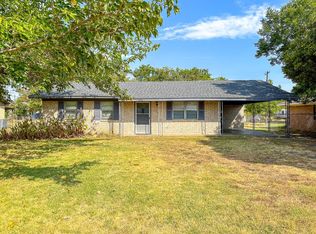 108 Castle Cir, Blooming Grove, TX 76626