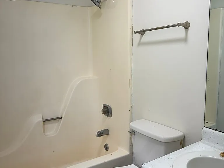 8 Davidfield Cv — Photo 20