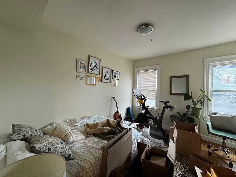 6 Giles Park #2A — Photo 9