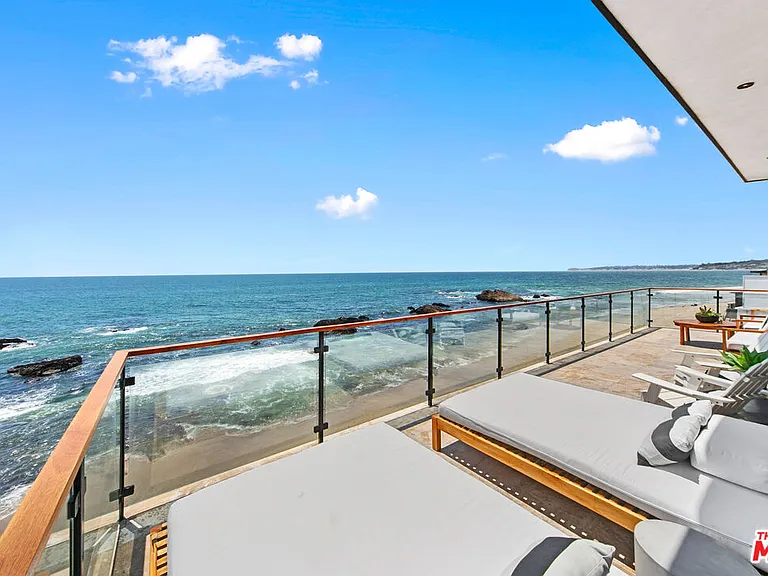 24928 Malibu Rd — Photo 11