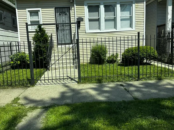 (undisclosed Address), Chicago, IL 60619