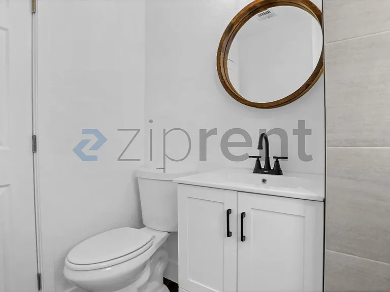 807 E Shields Ave #807 — Photo 21