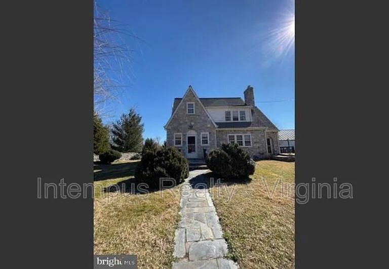 2663 Halfway Rd — Photo 3
