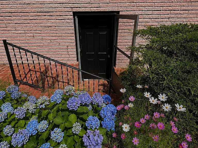 S Greenwood Ave — Photo 7