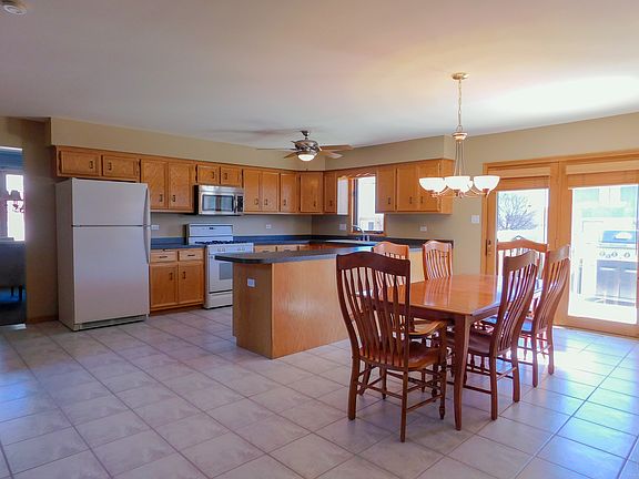 3rd image of 18019 Pelican Dr