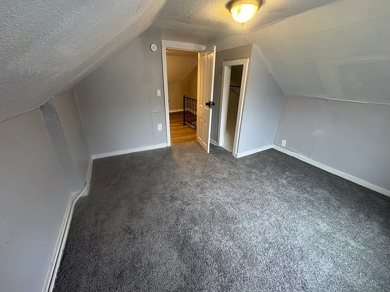 1714 Marne Ave — Photo 14