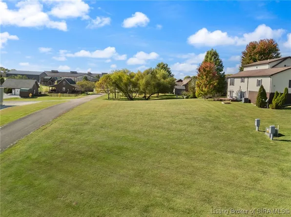  Rogers Lane, Eckerty, IN 47116