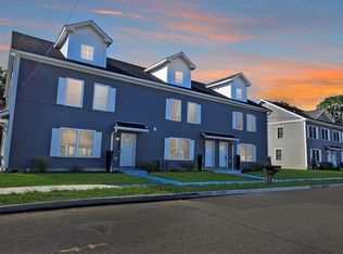 409 Woodmont Ave #409, Bridgeport, CT 06606