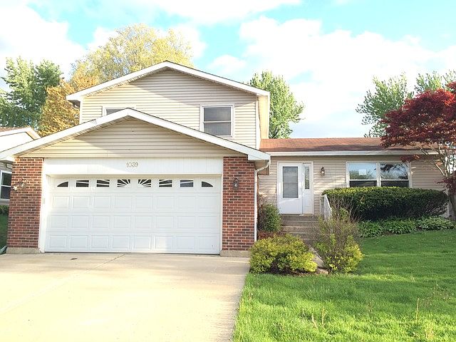 1st image of 1039 W Maplewood Ln