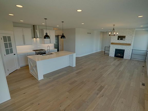5th image of 9627 Marnewood Dr
