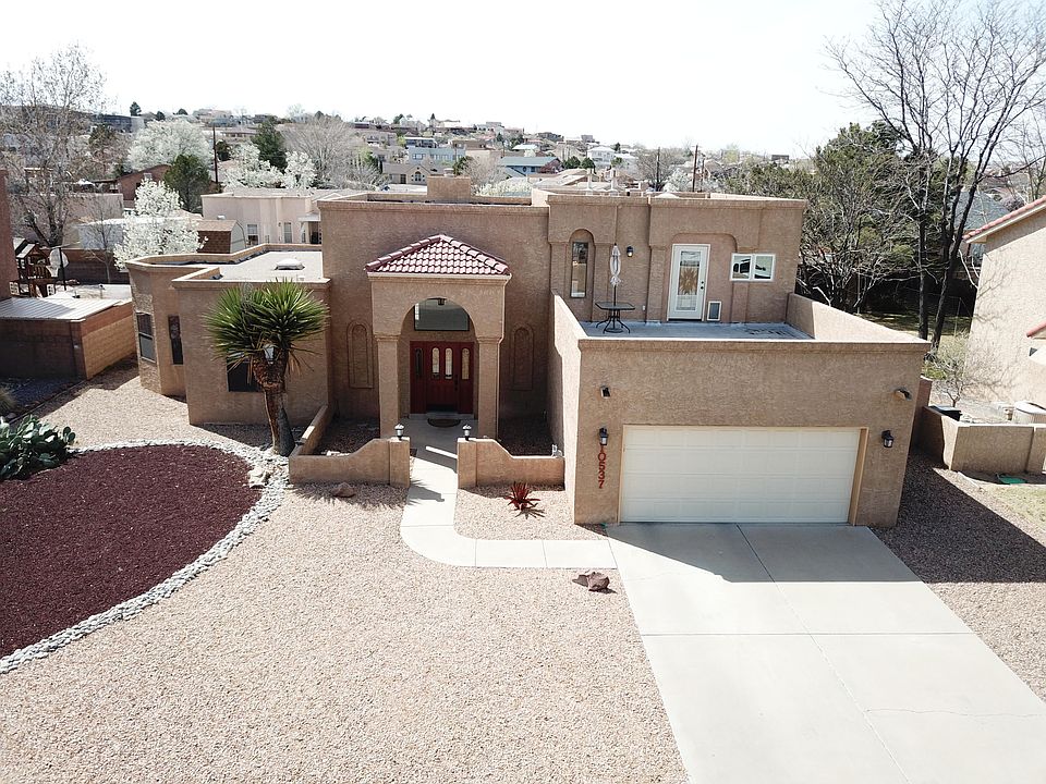 1st image of 10537 Calle Sombra NW