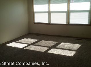 413 18th St W APT 4, Williston, ND 58801