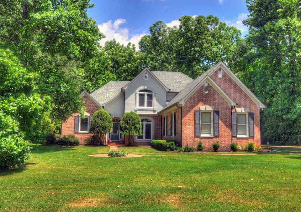 1st image of 942 Woodland Trace Ln