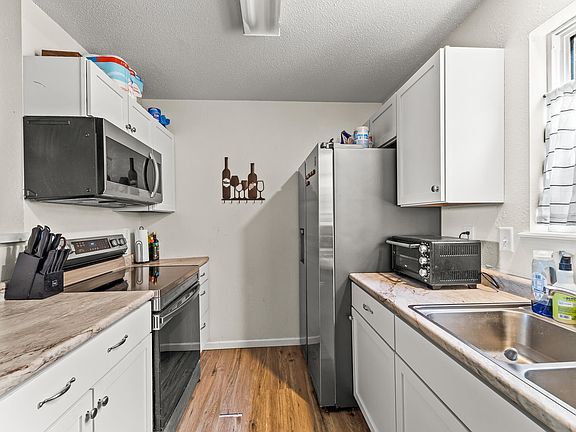 5th image of 312 E Liberty Ln