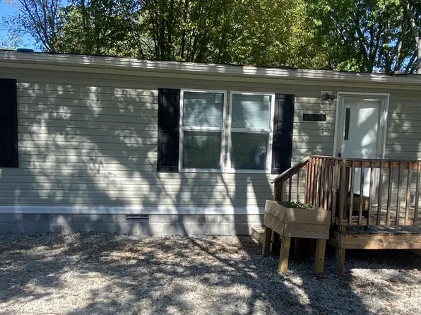 1246 Holiday Beach Ln, Mc Daniels, KY 40152