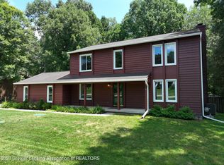 4540 Sandstone Dr, Williamston, MI 48895