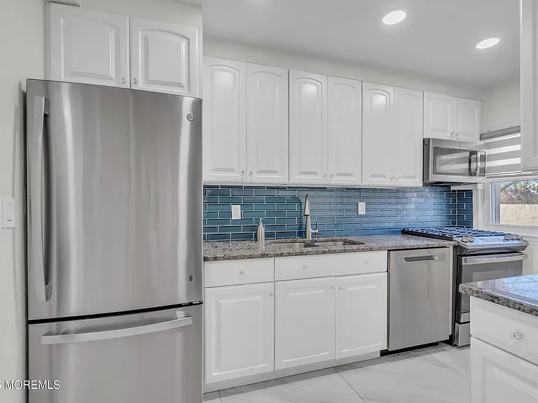 1001 Norwood Ave #7 — Photo 10
