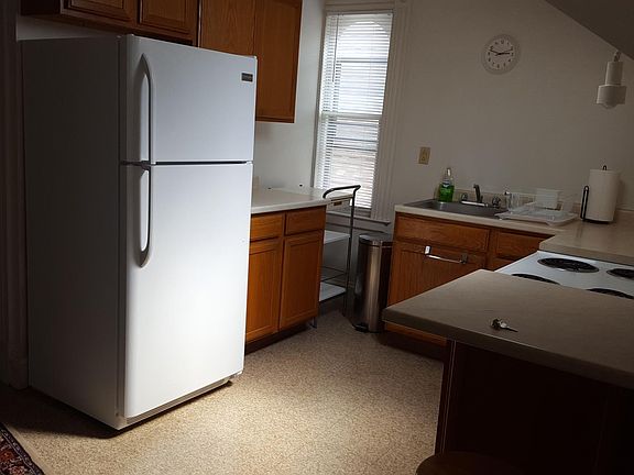 4th image of 63 Winchester Ave #3