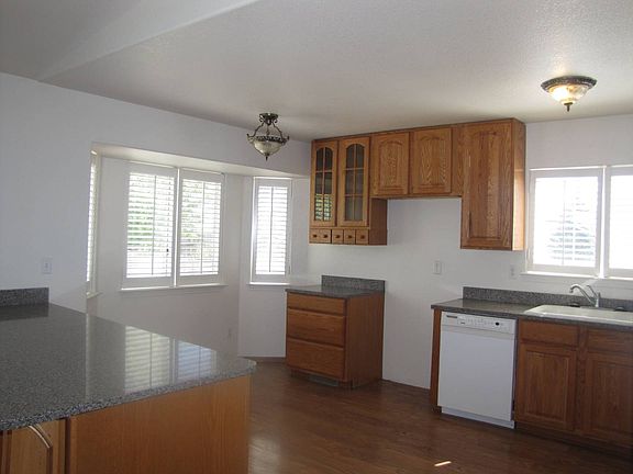 4th image of 1135 Barbara St