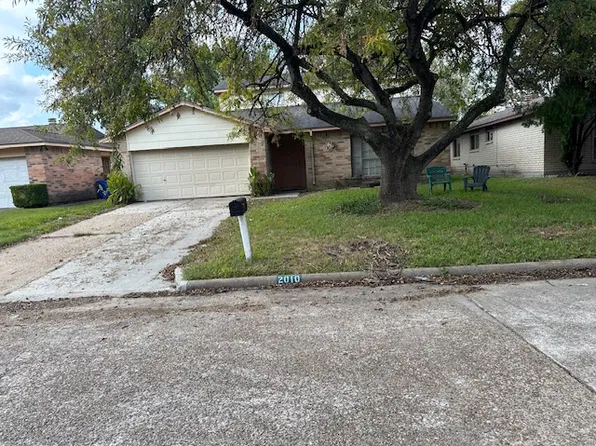 2010 Derby Dr, Houston, TX 77067