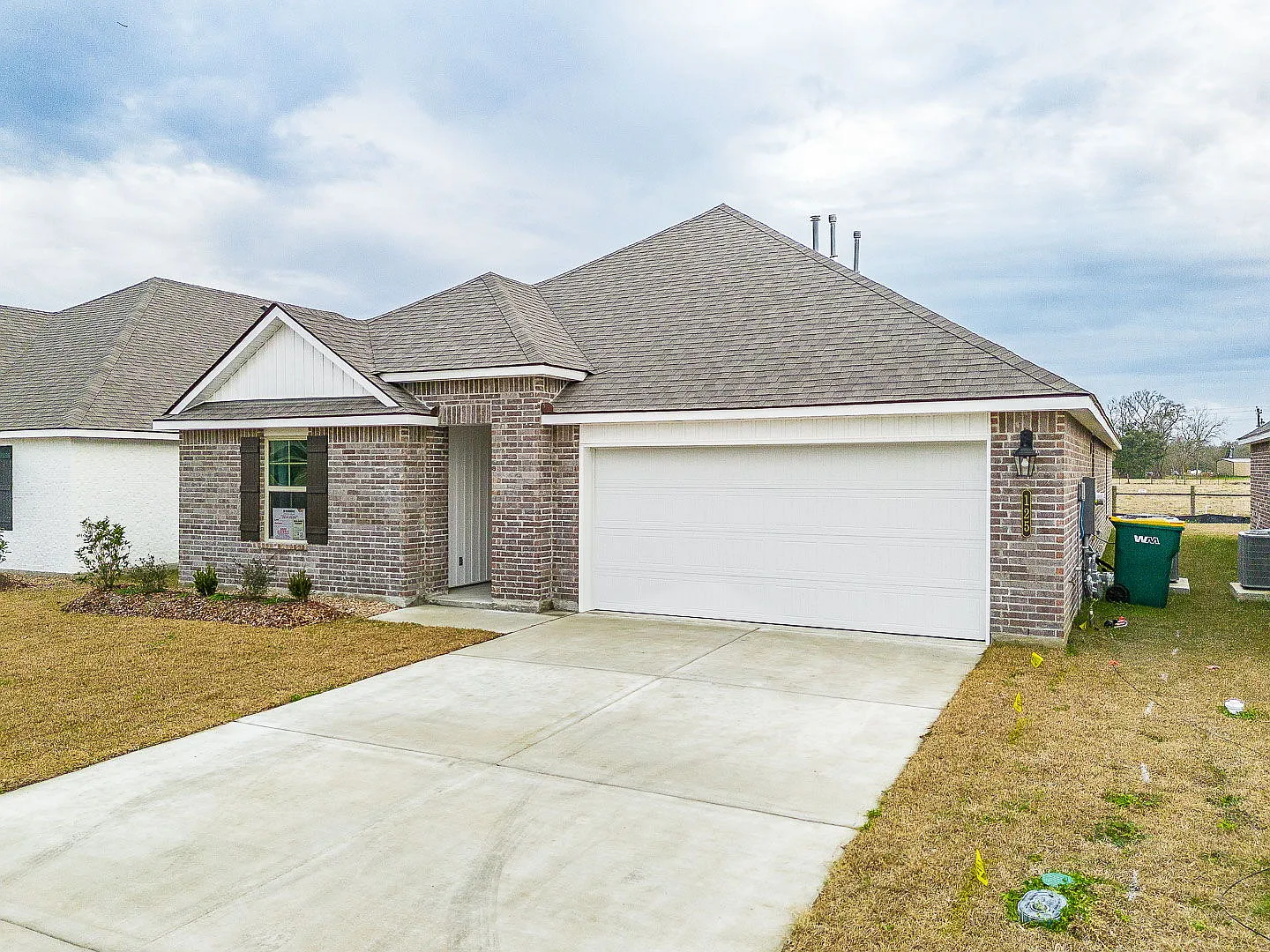 5 bed, 2087 sqft, $5,000 — Photo 3