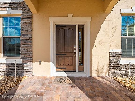 2nd image of 4923 Cypress Hammock Dr