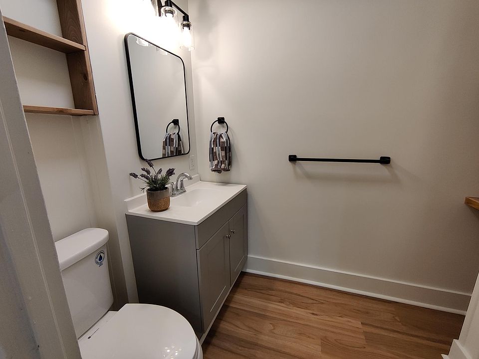 1st image of 14-16 Littauer Pl #16A