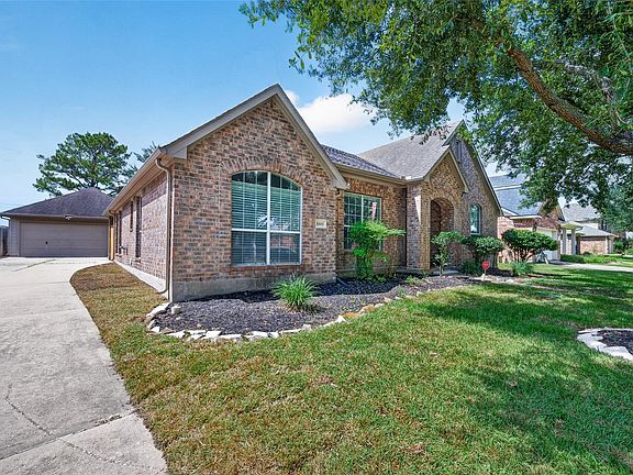 2nd image of 1608 Spring Glen Ln