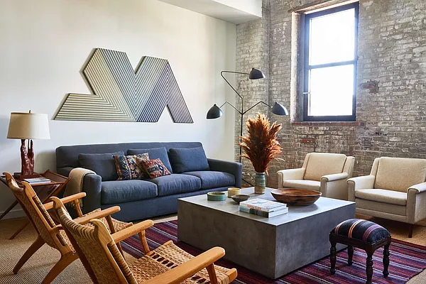 Rented by EXR | media 41