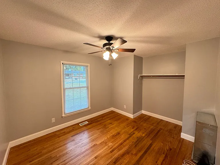 1505 Foxwood Dr — Photo 14