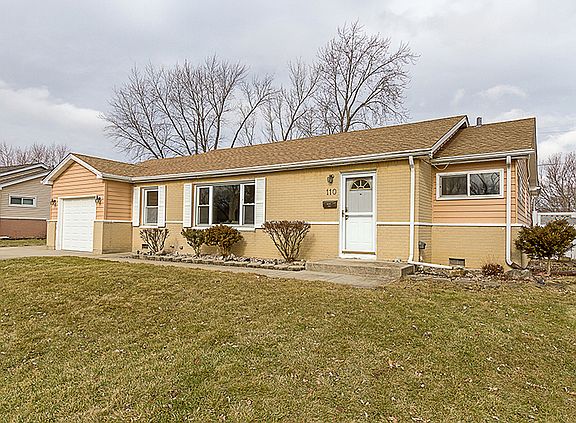 2nd image of 110 Des Plaines Ln