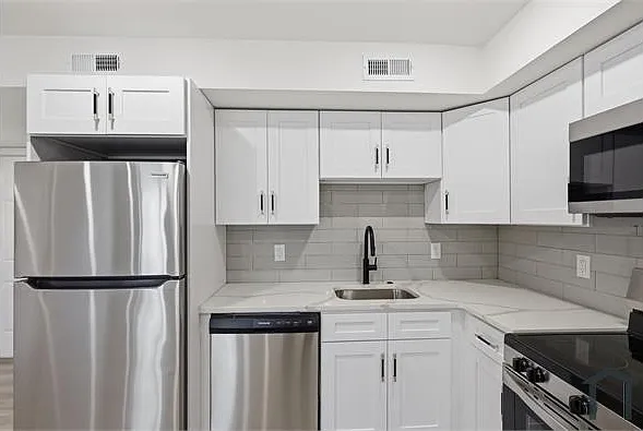 4129 Ogden St #5 — Photo 7