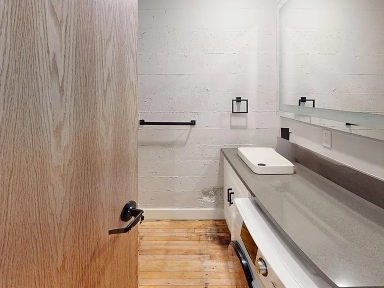 2845 Marine Dr #11 — Photo 6