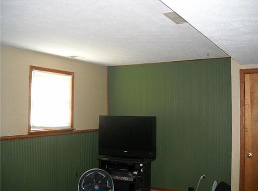 5th image of 517 Capital Ave
