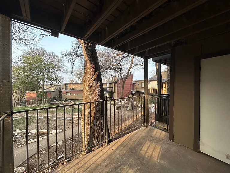 Tramor at Oak Run — Photo 89
