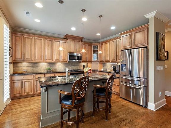 3rd image of 2264 Edgartown Ln SE