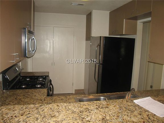 4th image of 1400 Hialeah Dr APT A