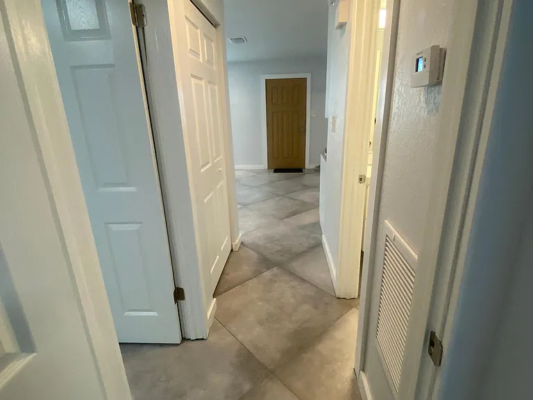1721 W Walnut St — Photo 12