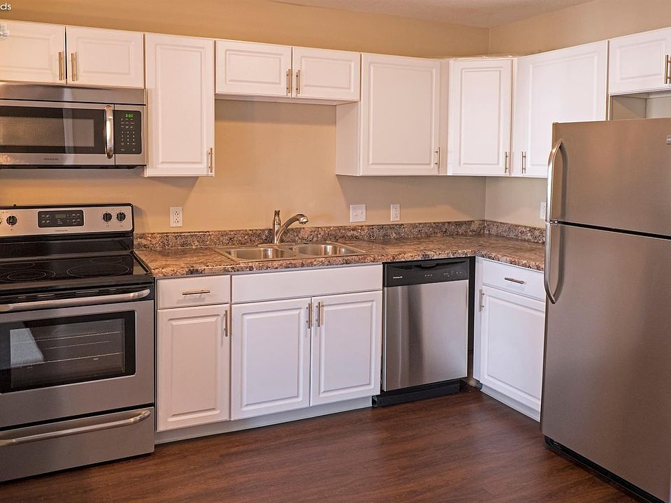 1st image of 410 N Lake Pine Dr APT 2
