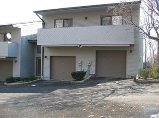 107 Adams Ter, Clifton, NJ