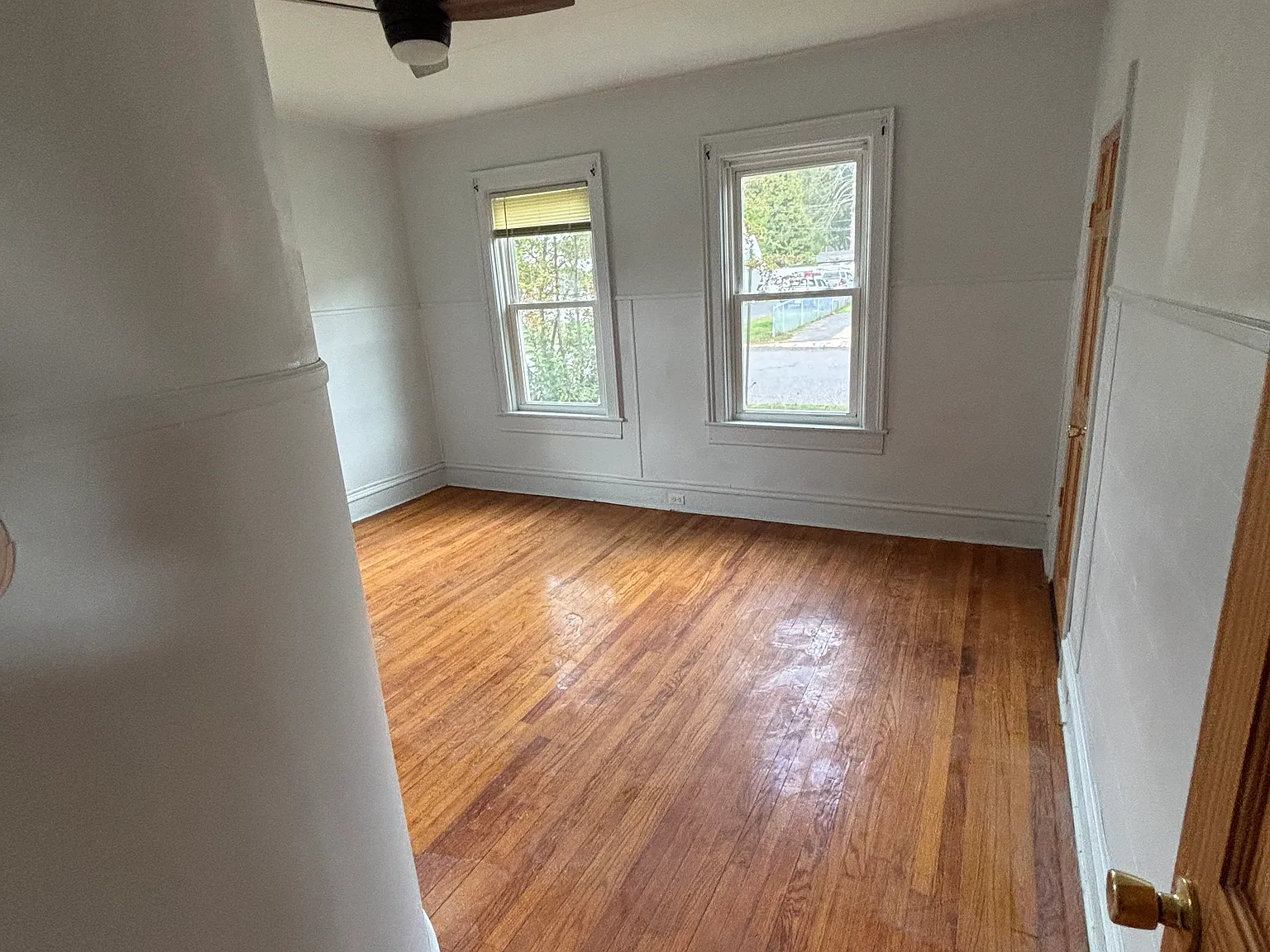 3 bed, 1400 sqft, $2,100 — Photo 3